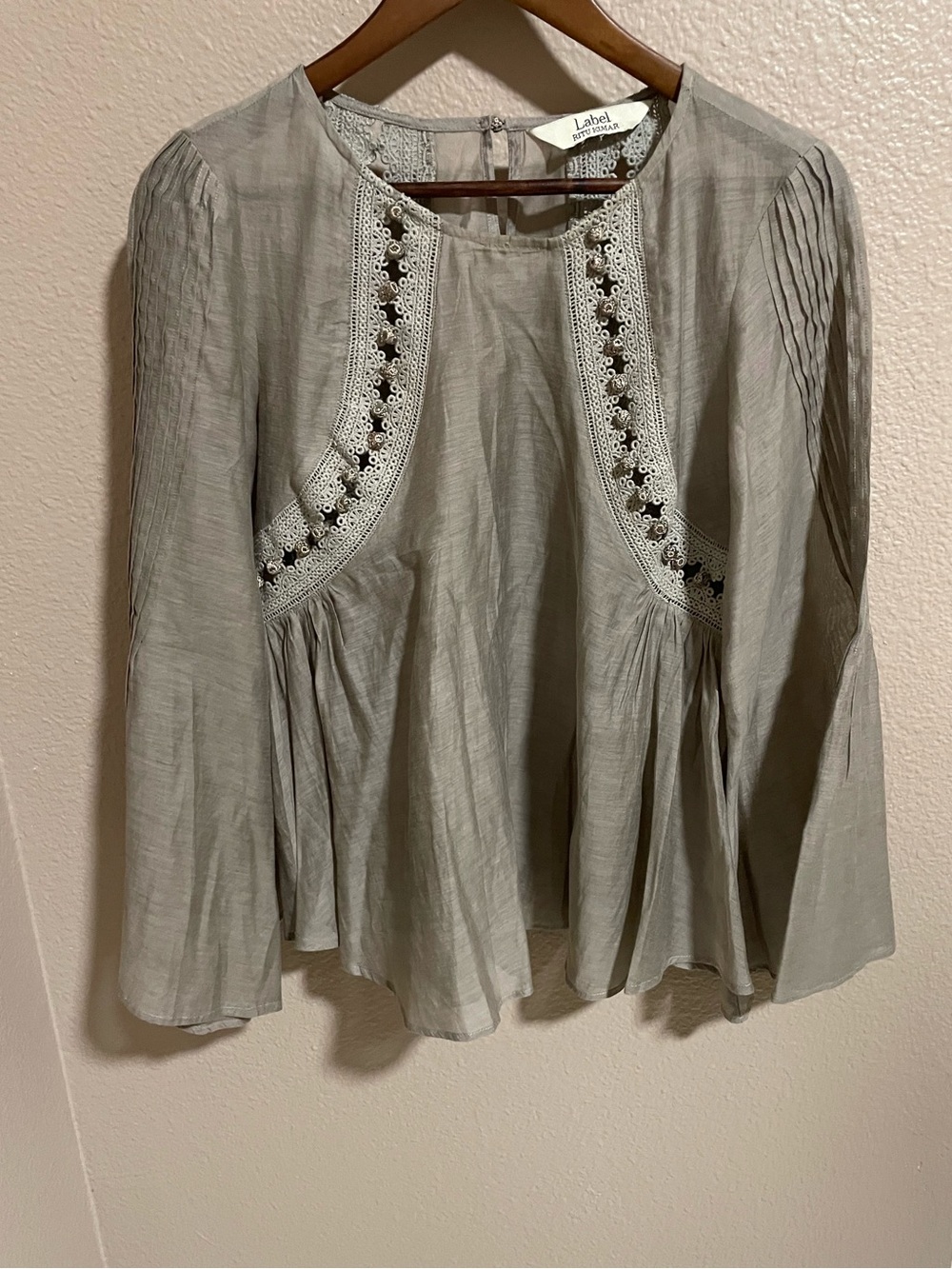 Ritu Kumar Light Gray Lace-Panel Peasant Blouse Anthropologie Label